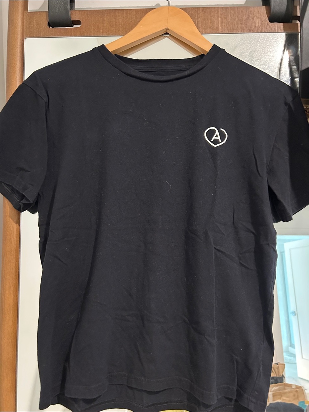 Aritzia tee small